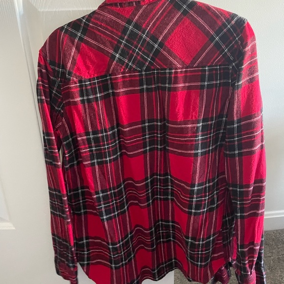 Black and red flannel - Picture 2 of 3